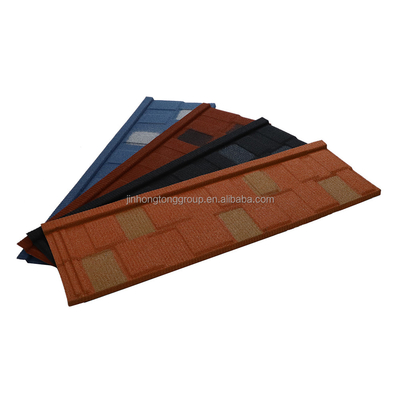 Πλατεία οροφής 300 * 400mm 3,2kg βάρος πέτρα επικαλυμμένα βήμα πλακάκια οροφή φύλλα για το κτίριο γραφείων δείγμα παρακαλούμε επικοινωνήστε μαζί μας