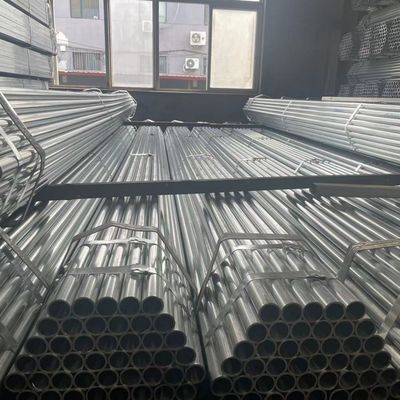 EN GB AiSi ASTM DIN JIS Τυποποιημένο τυλιγμένο τυλιγμένο σωλήνα Στρογγυλό σωλήνα με πάχος 4 mm και προσαρμοσμένο μέγεθος