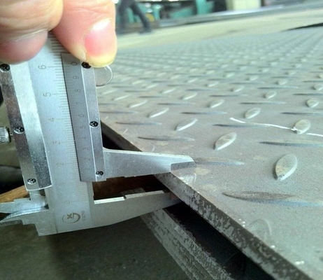 12 mm παχιά S235JR Σιδηρουργική πλάκα με εμβολιασμένη επιφάνεια