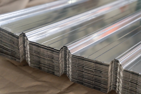 Μεγάλο Σπάνγκελ SGCC/SGCD/SGCE/DX51D/DX52D/S250GD/S280GD/S350GD/G550/SPCC 0,22 mm 0,23 mm Ζινκ επικαλυμμένο κυματοειδές φύλλο στέγης