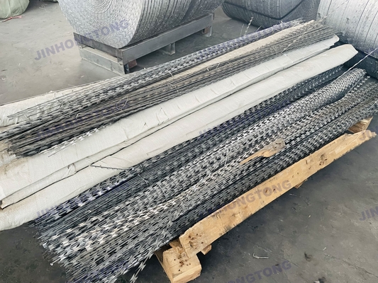 65mm Barb μήκος συγκολλημένο ξυράφι συρματόπλεγμα για προστατευτική κατασκευή