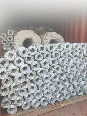 360-1000mm Διαμέτρου κυλίνδρου Σύρμα φράκτη υψηλής περιεκτικότητας σε ψευδάργυρο για αποτρεπτικό μέσο ζώων και φράχτες βοοειδών