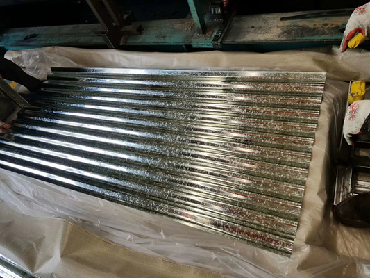 Τ σχήμα 0,2 έως 1,0 mm GI GL Ζυγισμένο χάλυβα Μεταλλική πλάκα Αλουζίνιο κυματοειδή κεραμίδια στέγης Standard ASTM Processing Service