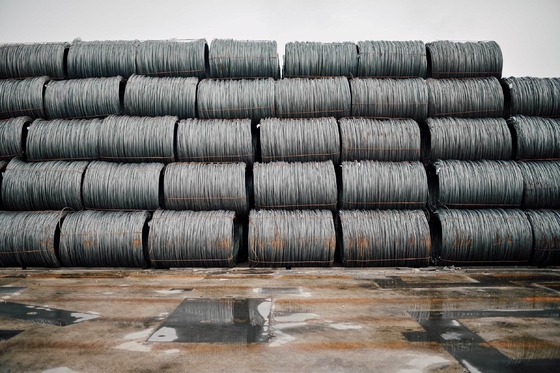 Τραβηγμένο σύρμα Q195 Nail Making Steel Wire για κατασκευαστικά υλικά Low Carbon Iron Wire Rod In Coil