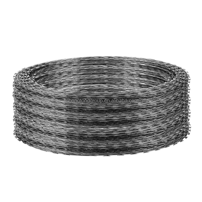 Ζυγισμένο Razor Wire Mesh Φράχτης με Χαρακτηριστικά υψηλής αντοχής στη τέντωση Wire Cross Razor Type και Anti Climb Spikes