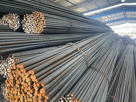 Χάλυβας δομικού άνθρακα HRB 400/500 BS460/ASTM A615 Διαμορφωμένη ράβδος χάλυβα ενισχυτική ράβδος 12 mm 16 mm θερμά κυλούμενα για κατασκευές