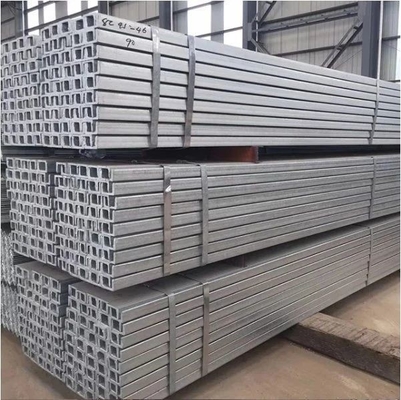Άμεση ASTM Q235 Q345 Ζεστή έλαση U-σχήμα καναλιού από χάλυβα για μη κράμα δομικές και βιομηχανικές εφαρμογές