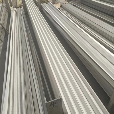 Σιδήρου ανά κιλό 0,3 mm έως 3,0 mm Ίδιο L Angle SS Bar με τρύπα για τα έργα κατασκευής σας