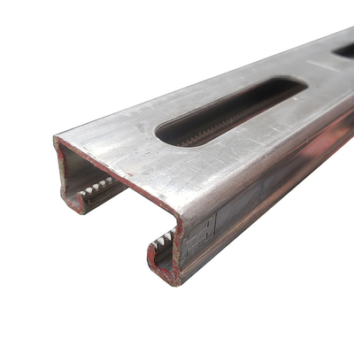 Μεγάλη ακρίβεια 100mm Mild SS ατσάλι C κανάλια με BA/2B/NO.1/NO.3/NO.4/8K/HL/2D/1D Φινίρισμα και μήκος 6m-12m από χάλυβα
