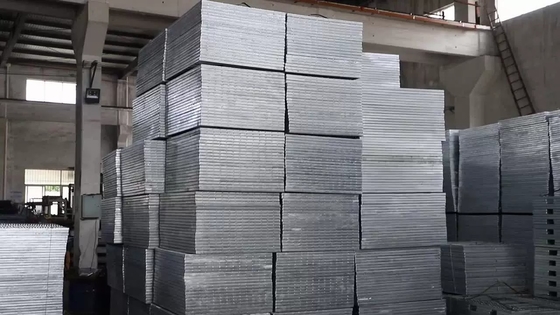 Φαρμακείο 30*3 Ζυγισμένα σιδηροτροχεία G505/30/100 G503/30/100 Πλατφόρμα Γεωργανωμένα σιδηροτροχεία