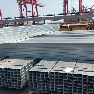 Τετραγωνικό σωλήνα 50x50mm Μαύρο ορθογώνιο σιδερένιο σωλήνα 1,8mm πάχος Ζεστό βουτηγμένο γαλβανισμένο τετραγωνικό σωλήνα