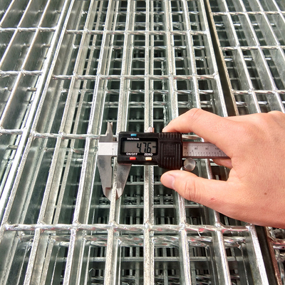 Ζυγισμένο τοίχος Χάλυβα Grating 3mm Χάλυβα Διάρροια κανάλια χάλυβα grating walkway τάφρο κάλυψη CE ISO πιστοποίηση