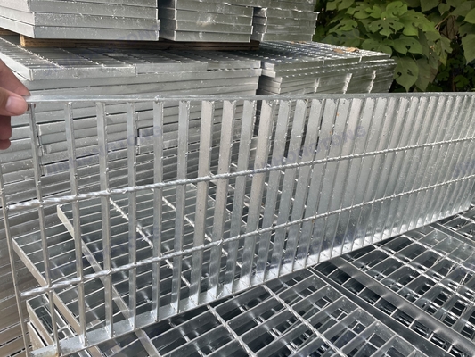 Ατσάλινη Grating Στρογγυλή Grill Grates Ατσάλι Ατσάλι Σιδηρουργικό Ατσάλινη Grating Για Τρύπα Κάλυψη Πλάκα